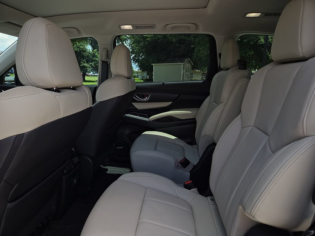 Certified 2025 Subaru Ascent Limited AWD/4WD image 11