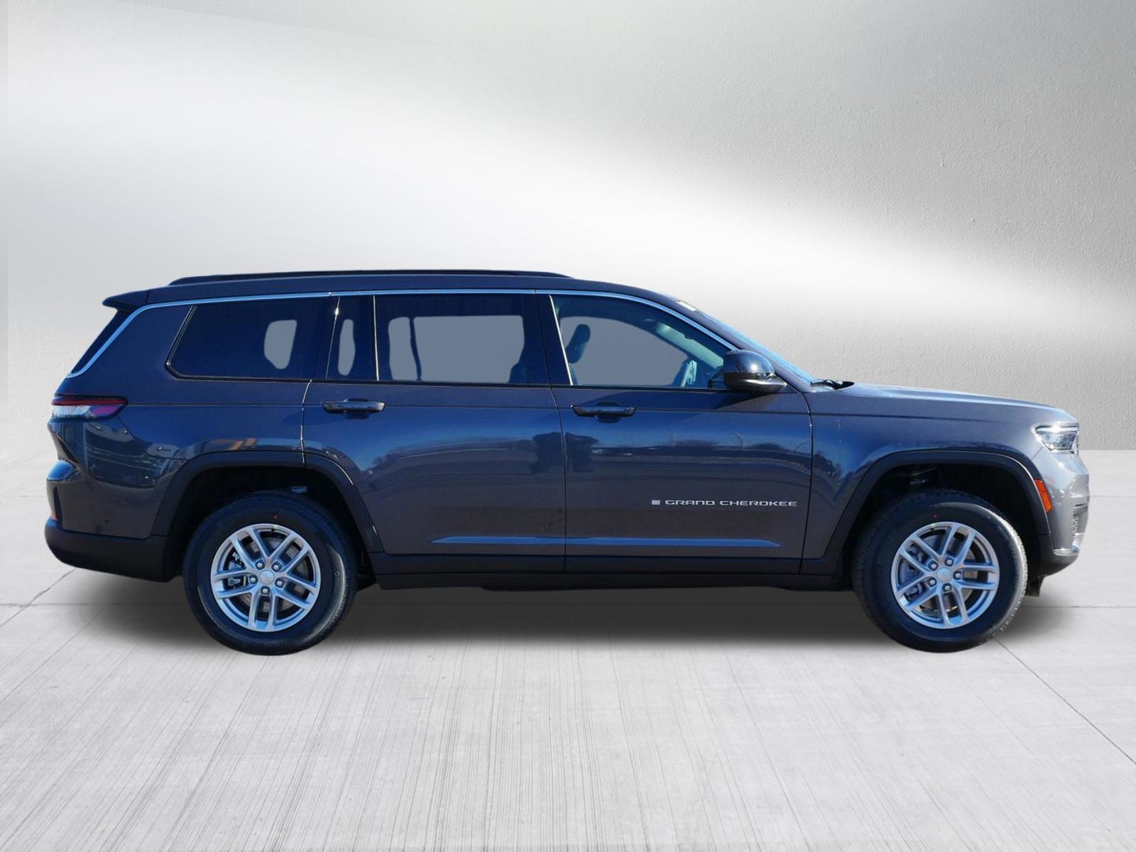 New 2026 Jeep Grand Cherokee L 4WD image 8