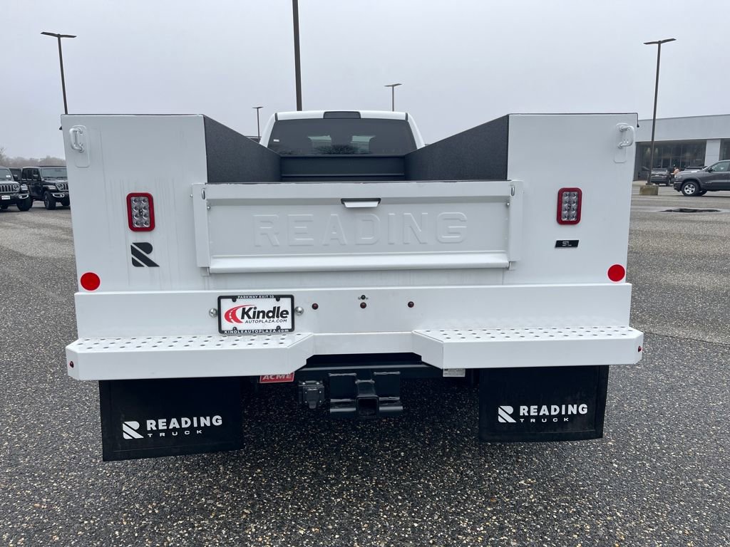 New 2025 RAM 5500 Tradesman AWD/4WD image 27