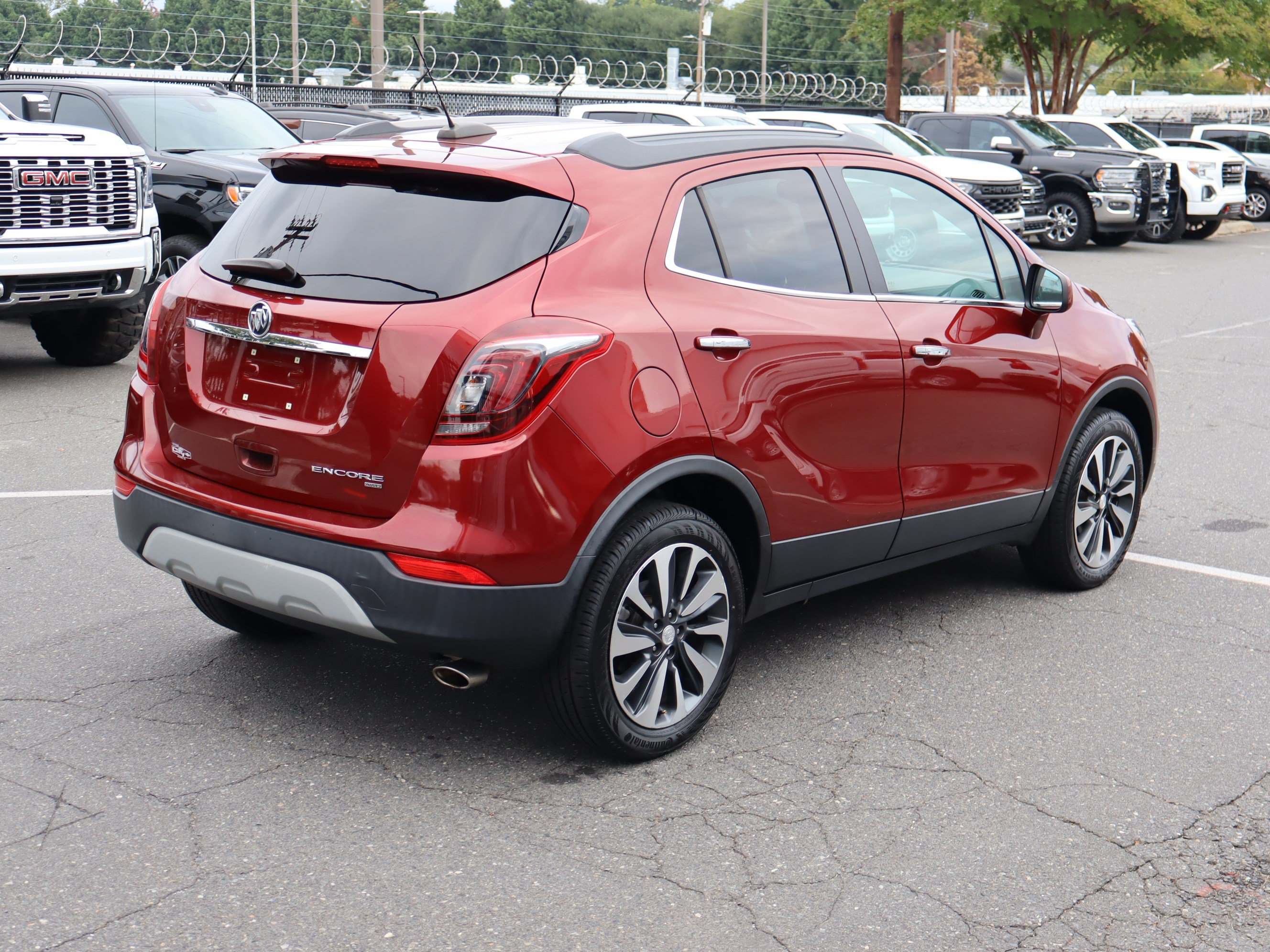 Used 2021 Buick Encore Preferred w/ Safety Package AWD/4WD image 10