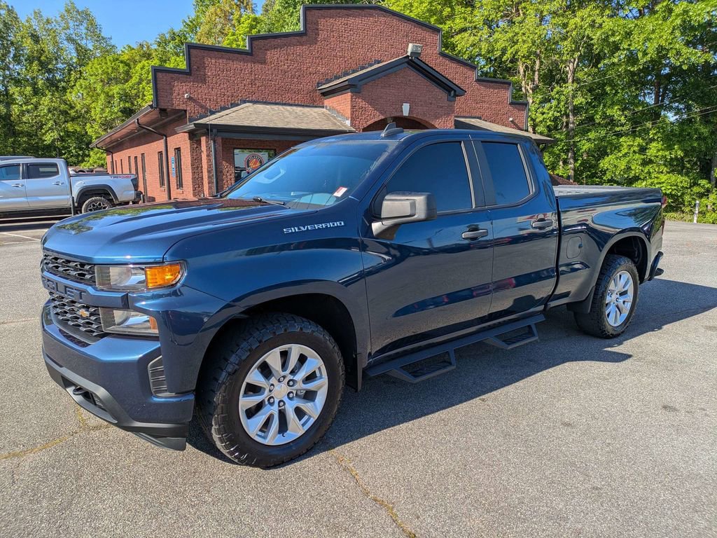 Used 2020 Chevrolet Silverado 1500 Custom w/ Custom Value Package RWD image 8