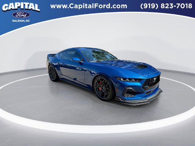 Used 2024 Ford Mustang GT Premium RWD image 2