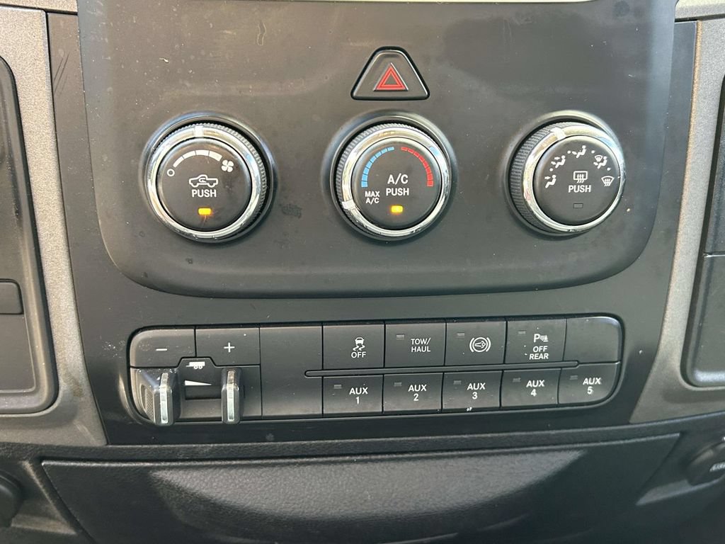 Used 2016 RAM 3500 Tradesman w/ Chrome Appearance Group AWD/4WD image 24