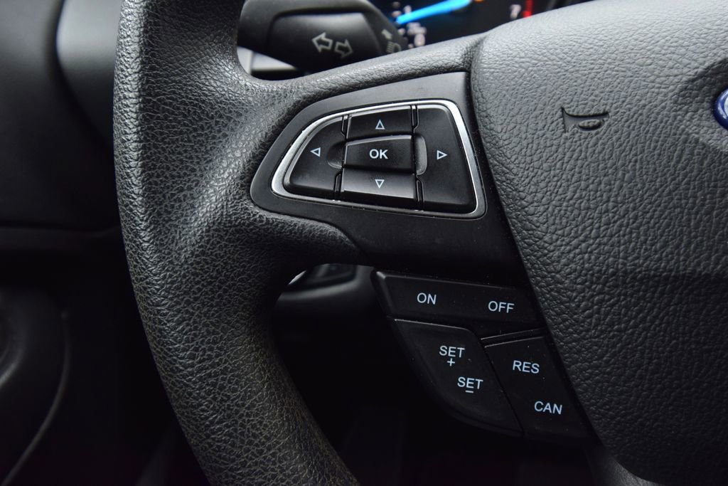 Used 2019 Ford Escape SE image 35