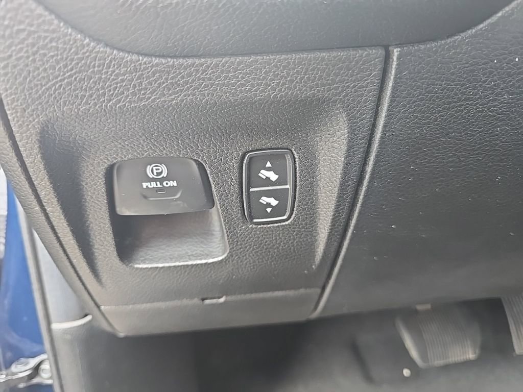 Used 2021 RAM 1500 Big Horn image 17