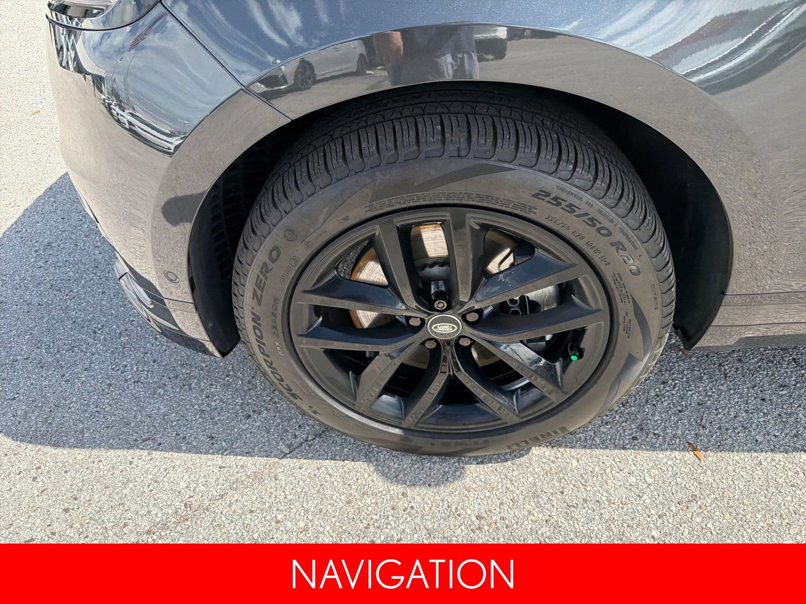 Used 2025 Land Rover Range Rover Velar Dynamic SE image 13