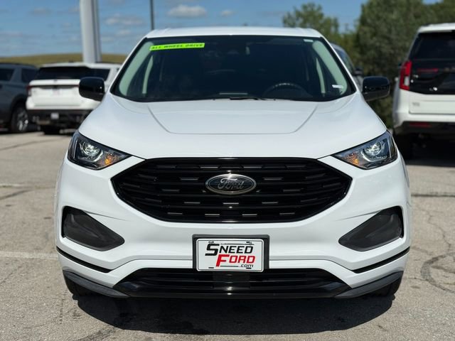 Used 2022 Ford Edge SE w/ Black Appearance Package image 2