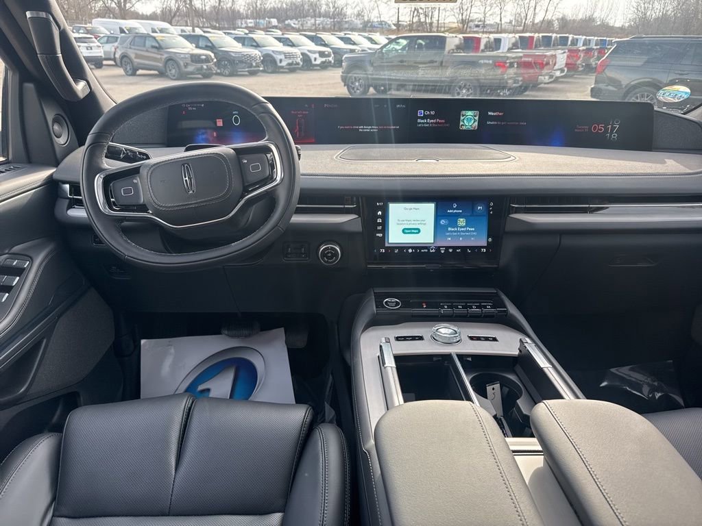 New 2026 Lincoln Navigator L Reserve w/ Jet Appearance Package AWD/4WD image 6