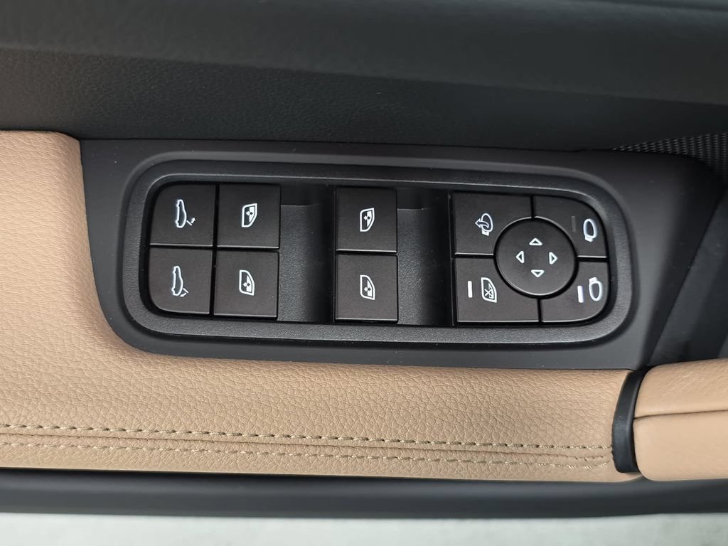 New 2026 Porsche Cayenne AWD/4WD image 23