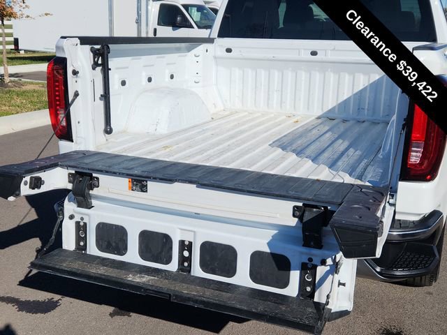 Used 2024 GMC Sierra 1500 SLT image 32