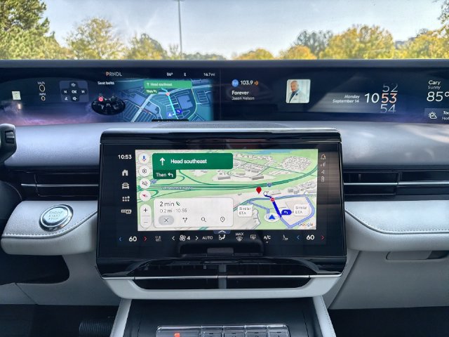 New 2026 Lincoln Nautilus Reserve AWD/4WD image 18