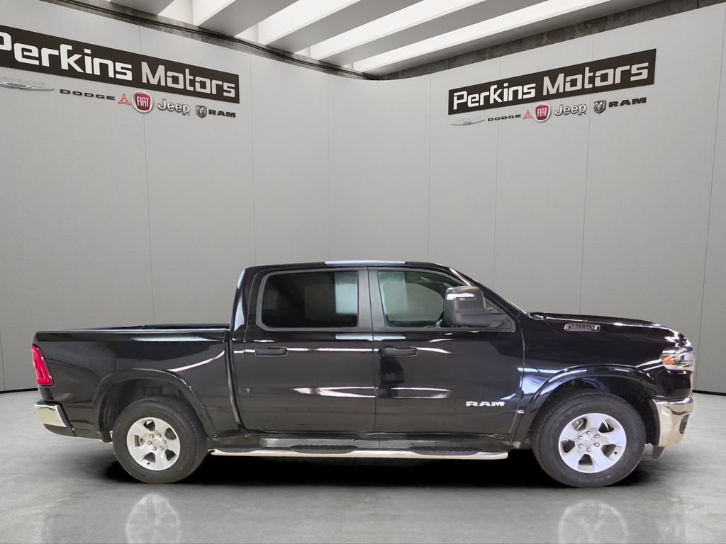 Used 2025 RAM 1500 Big Horn AWD/4WD image 6