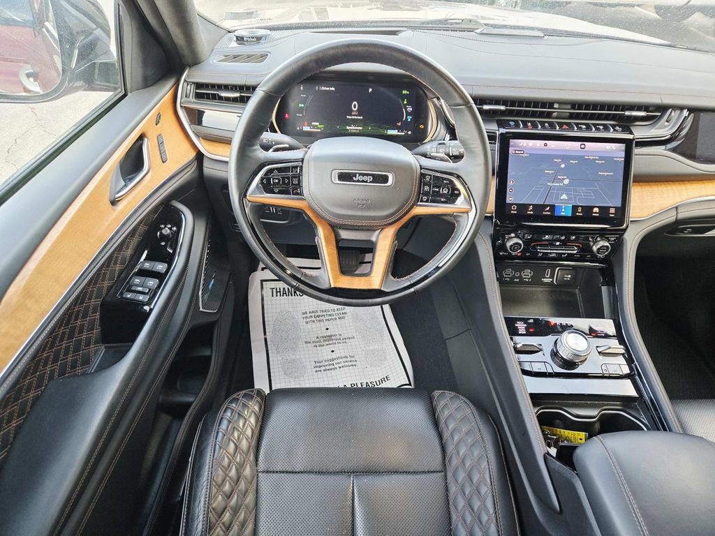 Used 2022 Jeep Grand Cherokee Summit image 11