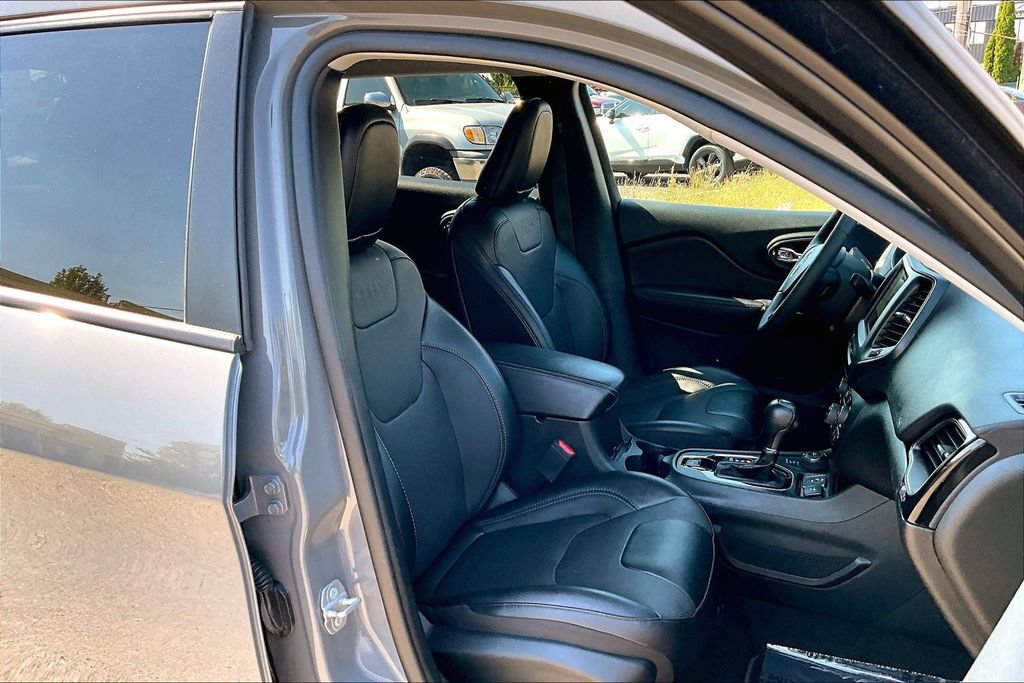 Used 2023 Jeep Cherokee Altitude Lux AWD/4WD image 10