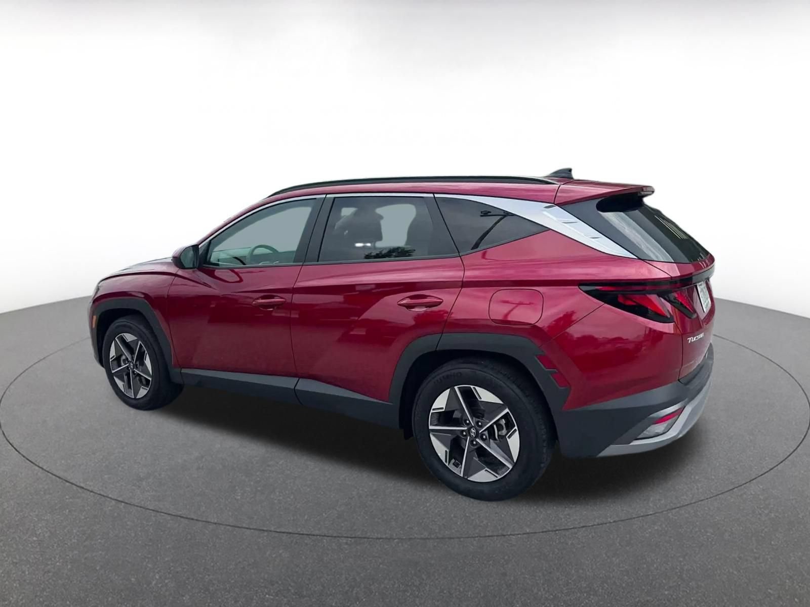 Used 2026 Hyundai Tucson SEL Plus FWD image 9