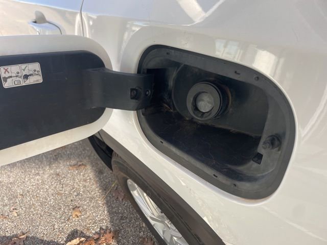 Used 2021 GMC Terrain SLE w/ Driver Convenience Package image 14