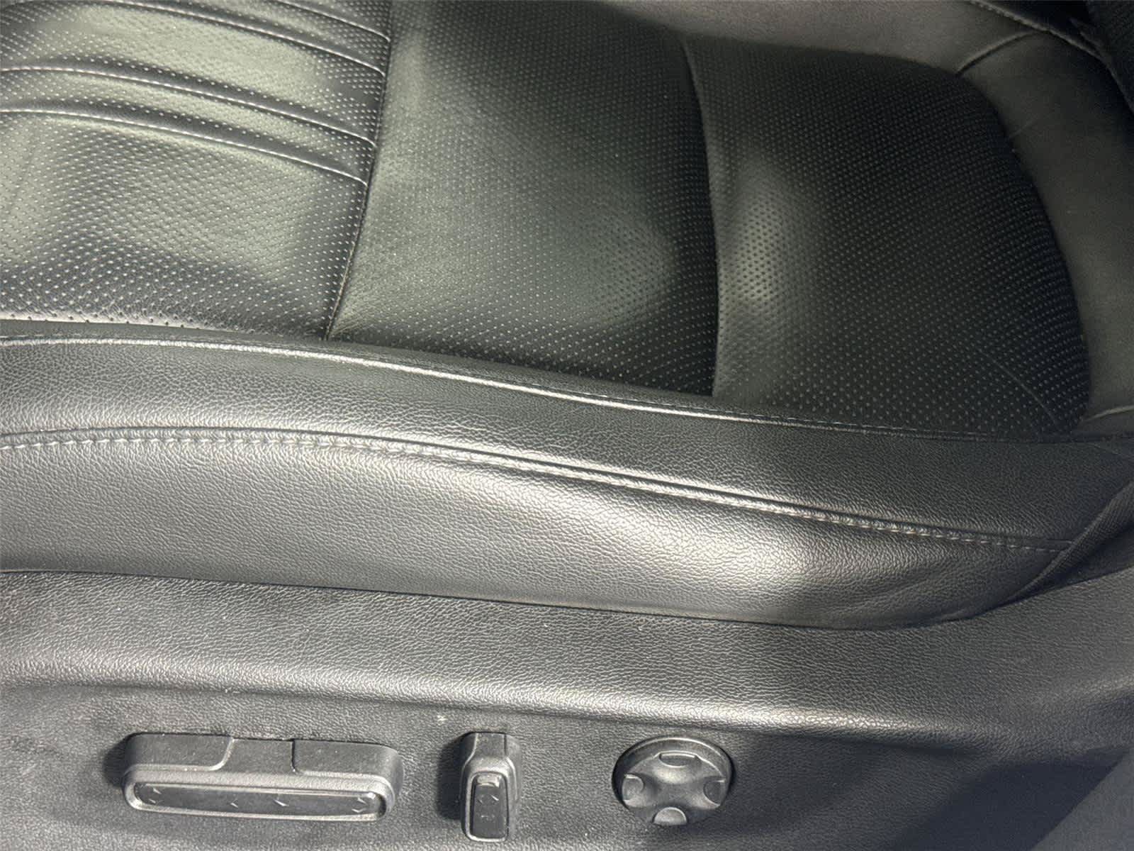 Used 2021 Honda Accord EX-L image 11