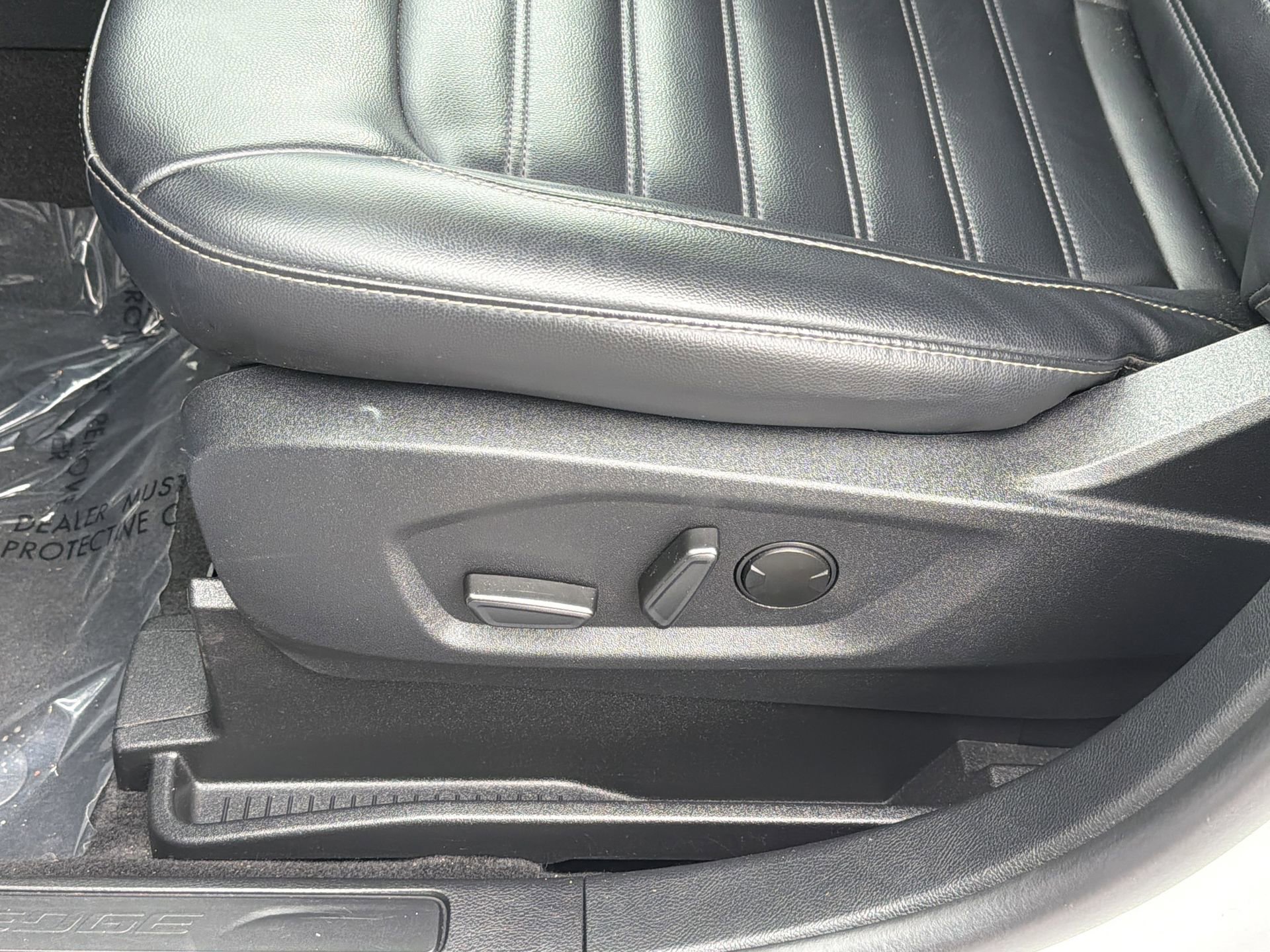 Certified 2024 Ford Edge SEL image 17