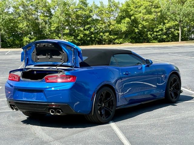 Used 2017 Chevrolet Camaro SS RWD image 18