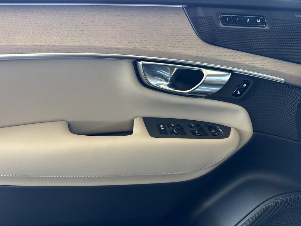 New 2026 Volvo XC90 B6 Plus AWD/4WD image 10