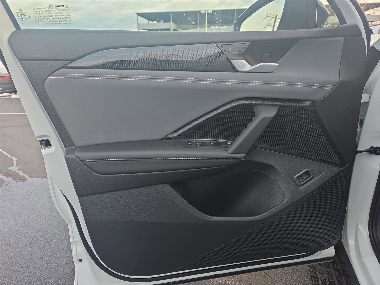 New 2026 Volkswagen Tiguan SE R-Line image 12