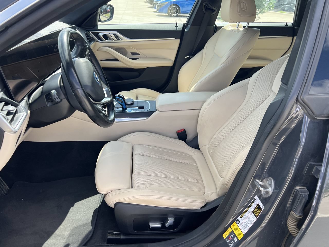 Used 2023 BMW i4 eDrive40 RWD image 5