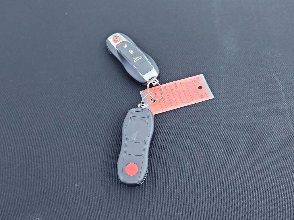 Used 2018 Porsche 911 Carrera 4 GTS image 48