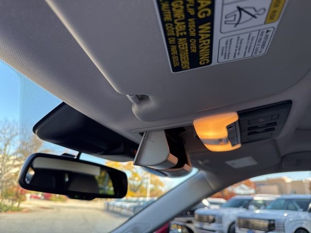 Used 2022 Mitsubishi Outlander SE image 36