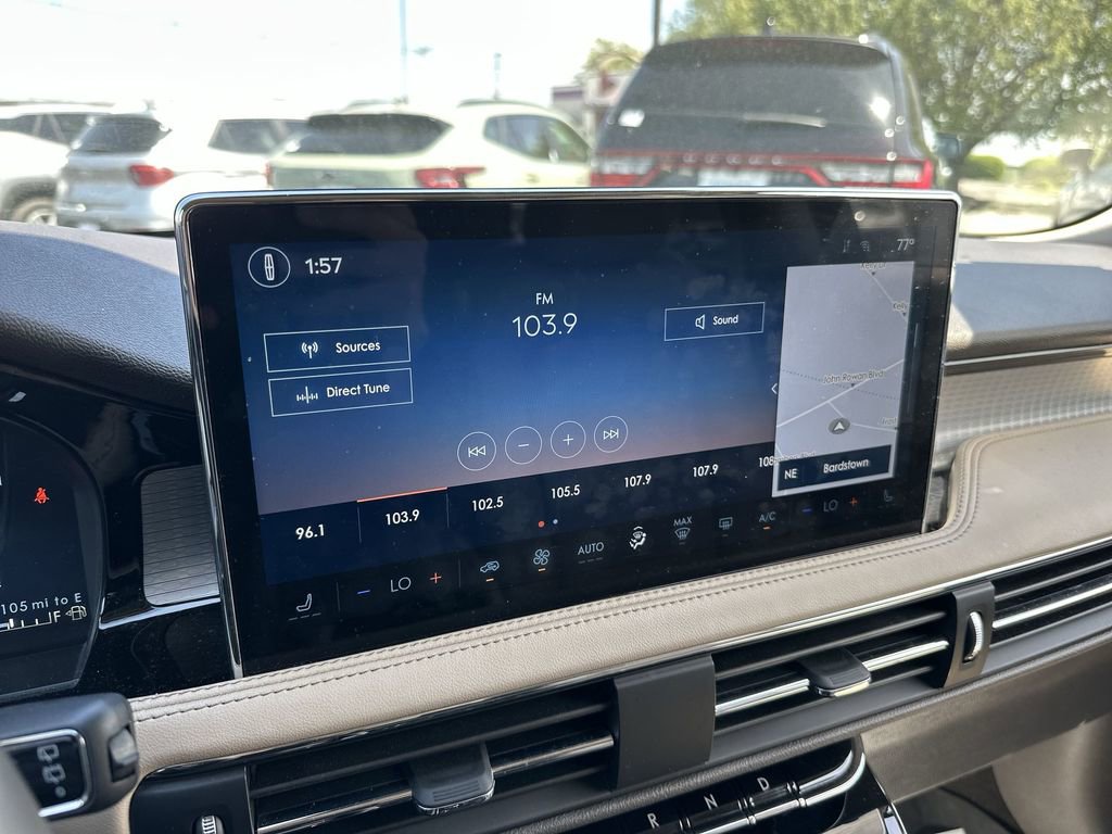 Used 2023 Lincoln Corsair AWD w/ Towing Package image 16