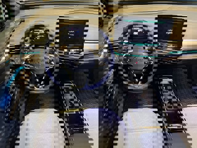 New 2025 Volkswagen ID.4 Pro S Plus image 12