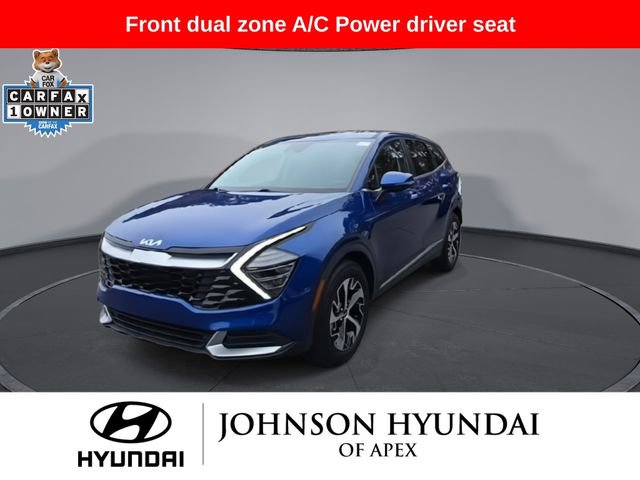 Used 2024 Kia Sportage EX image 3