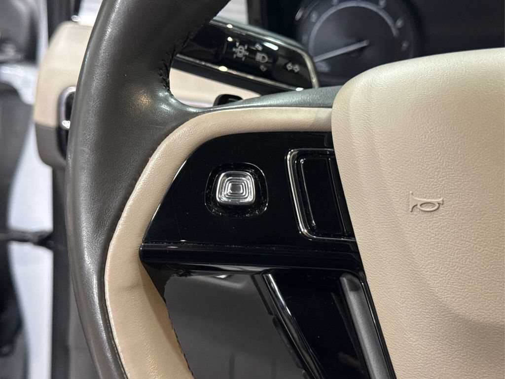 Used 2020 Lincoln Corsair AWD w/ Equipment Group 101A image 23
