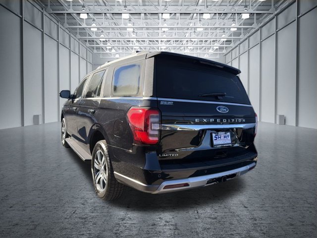 Used 2024 Ford Expedition Limited AWD/4WD image 5