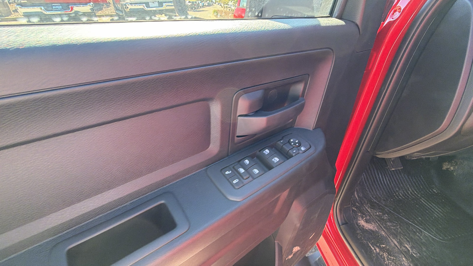 New 2026 RAM 5500 Tradesman w/ Chrome Appearance Group AWD/4WD image 16