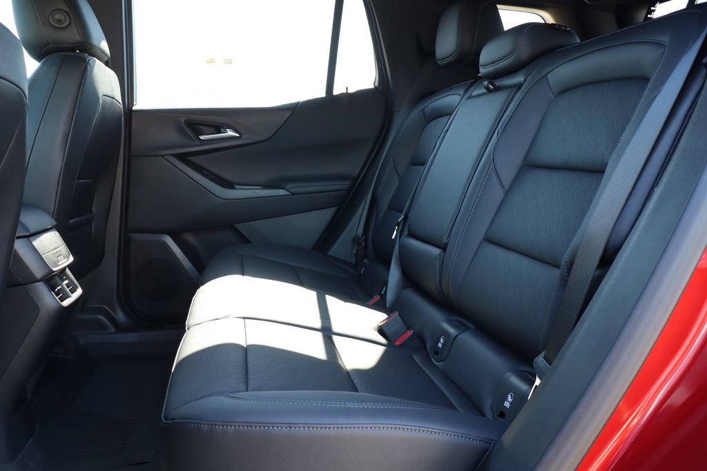 New 2026 Chevrolet Equinox LT w/ Convenience Package II image 35