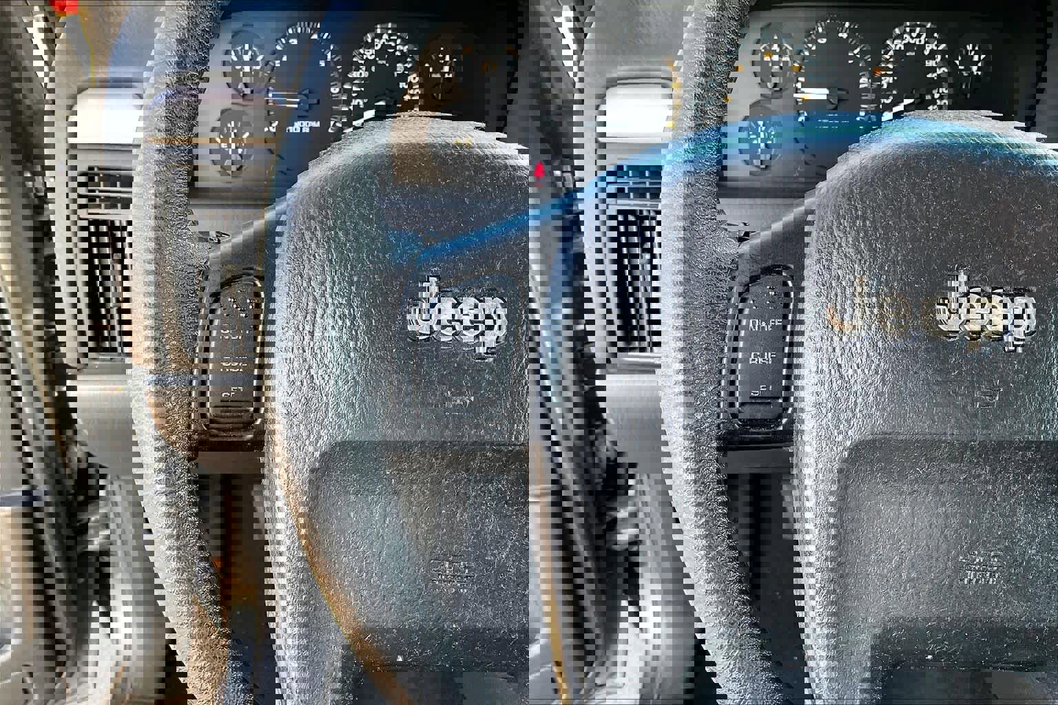 Used 2004 Jeep Grand Cherokee Laredo w/ Convenience Group image 17