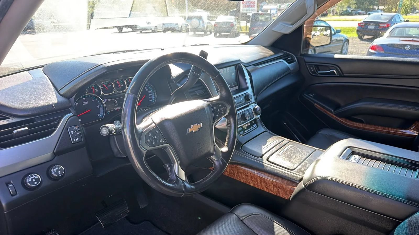 Used 2018 Chevrolet Tahoe Premier AWD/4WD image 11