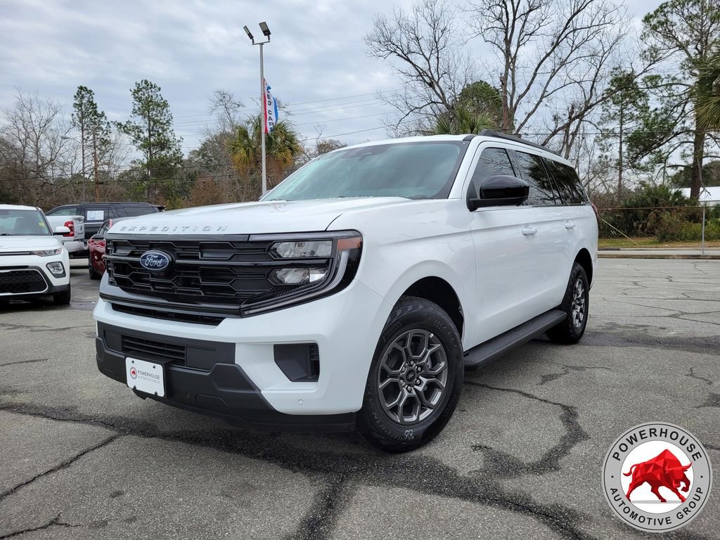 New 2025 Ford Expedition Active image 1