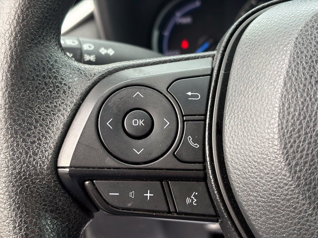 Used 2024 Toyota RAV4 LE AWD/4WD image 16