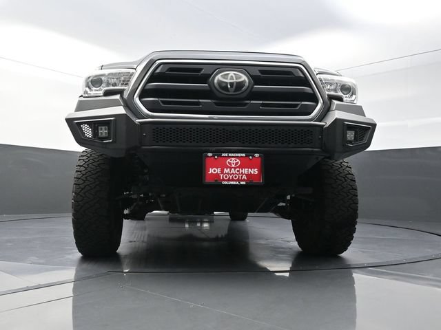 Used 2019 Toyota Tacoma SR5 AWD/4WD image 34