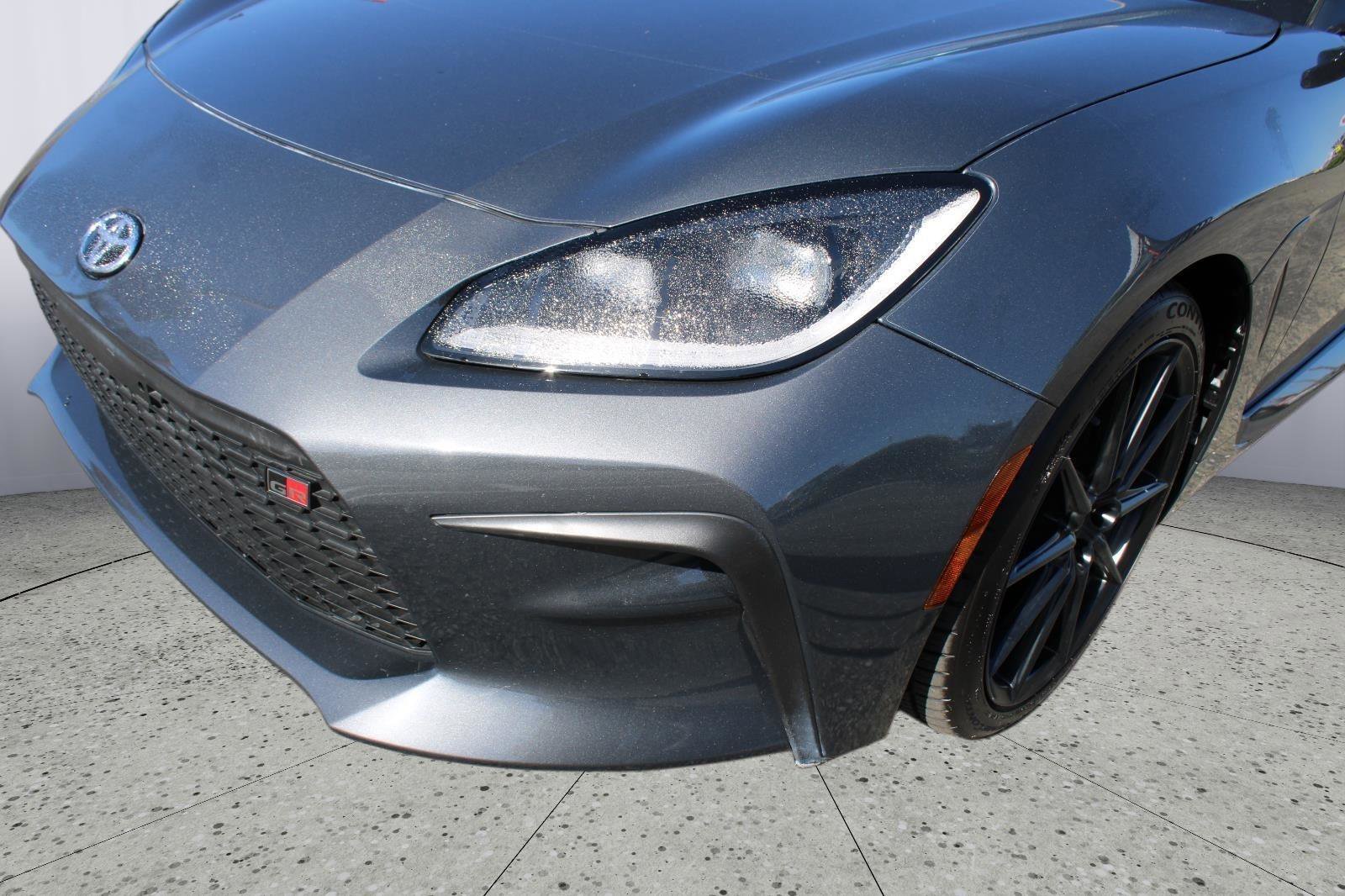 Used 2024 Toyota GR86 Premium image 11