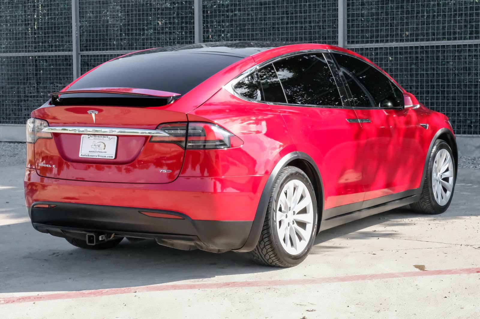 Used 2017 Tesla Model X 75D AWD/4WD image 8