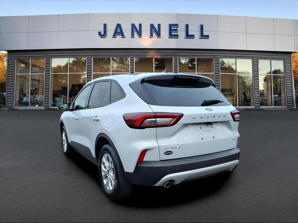 Used 2025 Ford Escape Active image 11