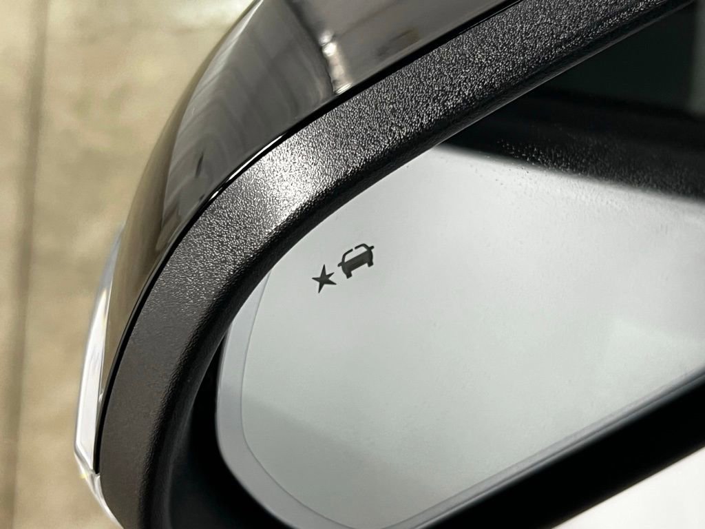 New 2026 Chevrolet Traverse High Country image 13