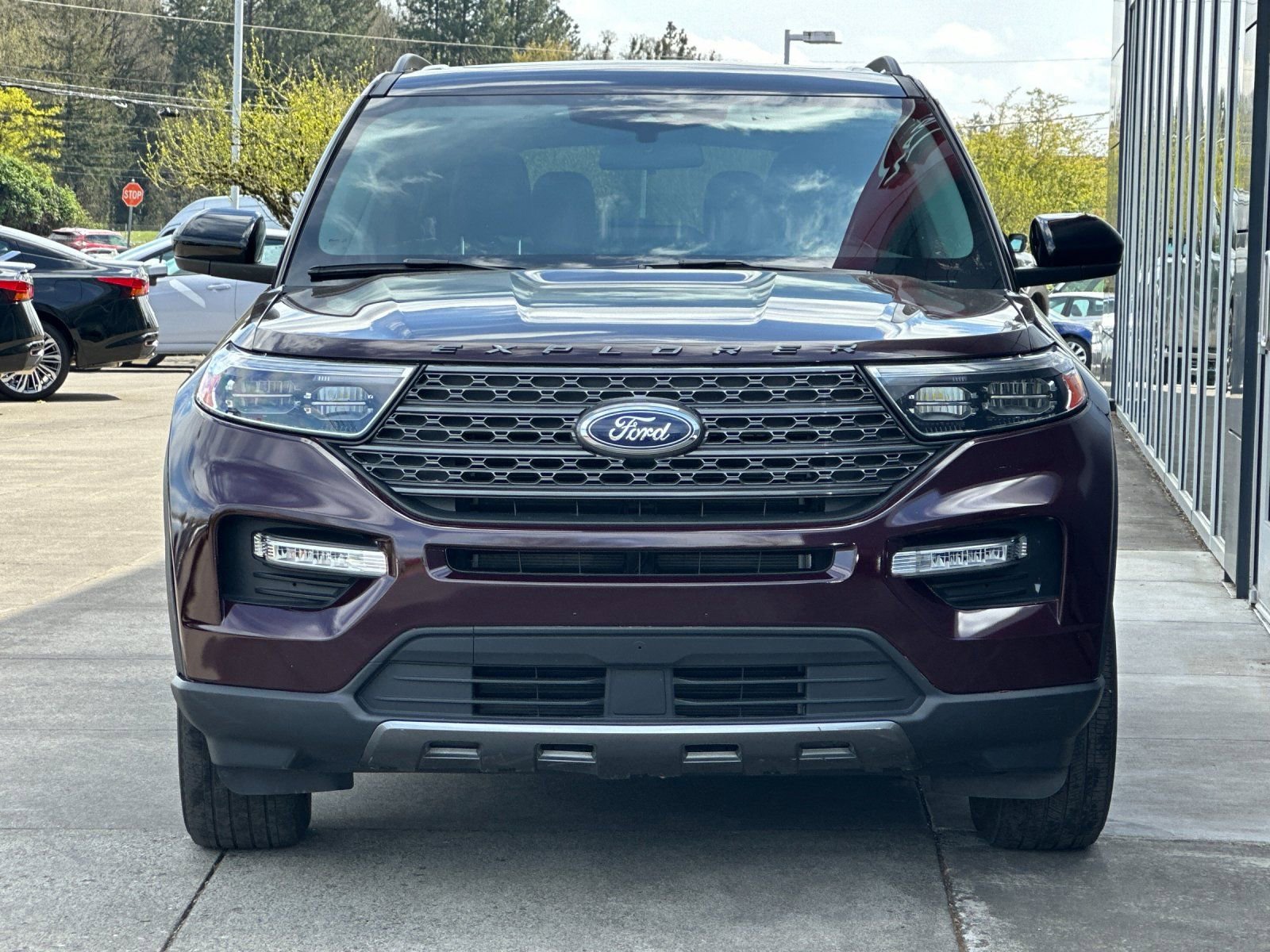 Used 2023 Ford Explorer XLT w/ Equipment Group 202A AWD/4WD image 8