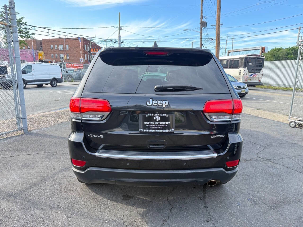 Used 2015 Jeep Grand Cherokee Limited AWD/4WD image 5