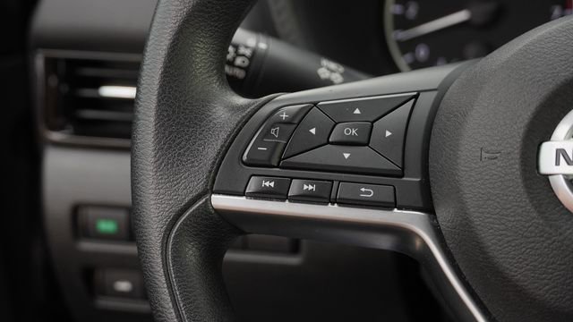 Used 2023 Nissan Sentra SV image 26