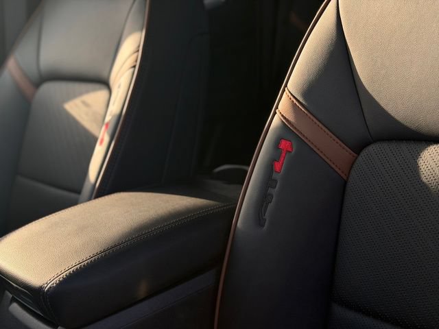 New 2026 GMC Canyon AT4 w/ Technology Plus Package AWD/4WD image 13