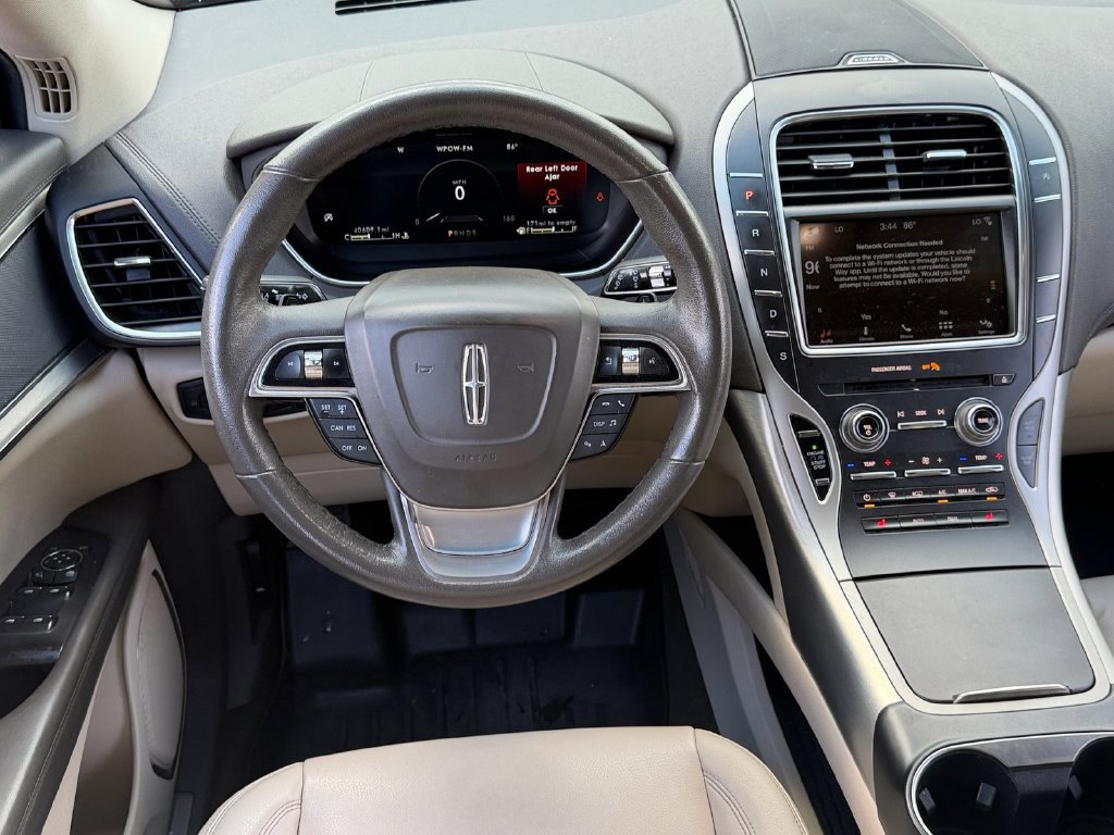 Used 2019 Lincoln Nautilus FWD image 13