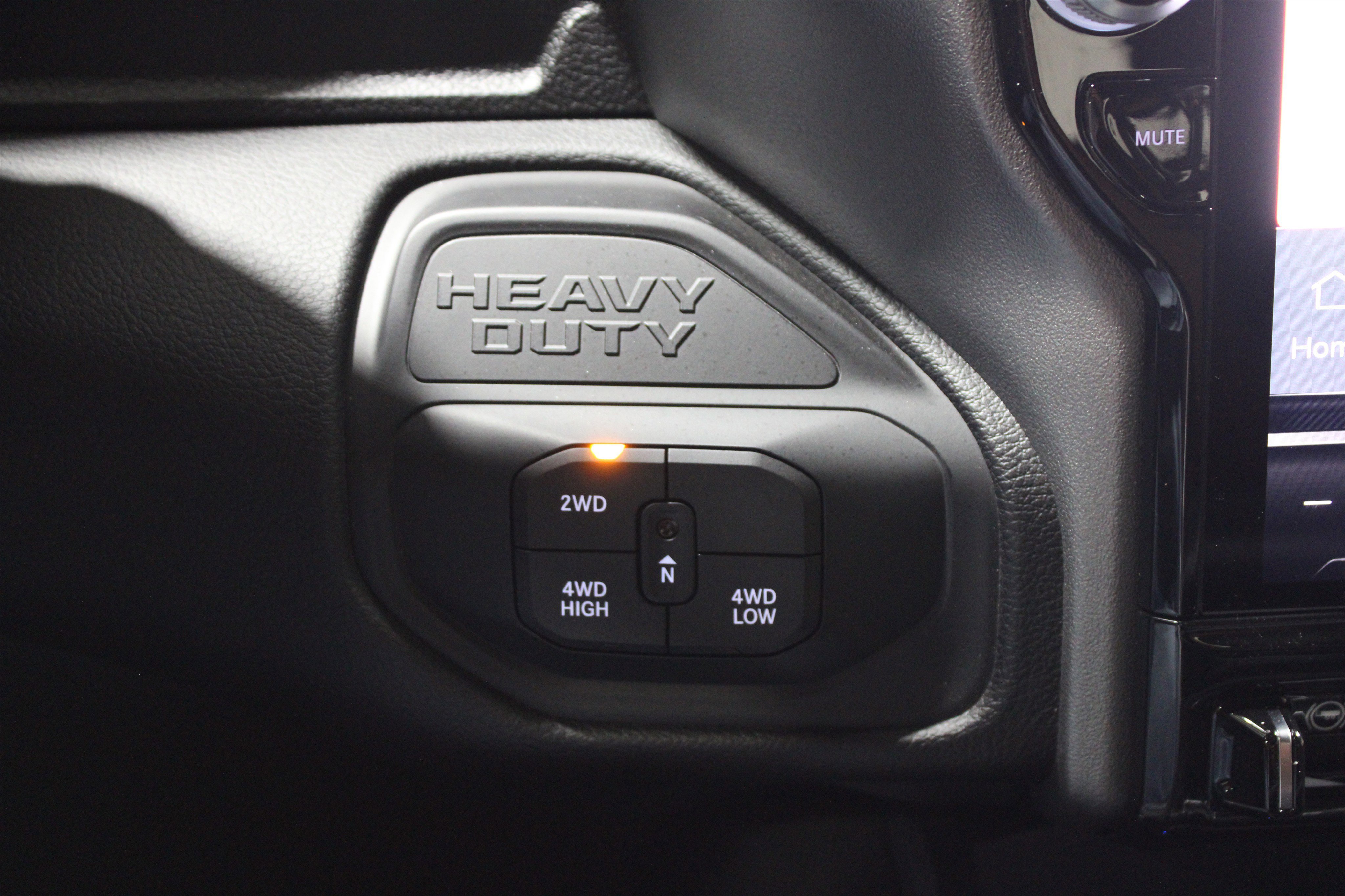 Used 2025 RAM 2500 Laramie image 29